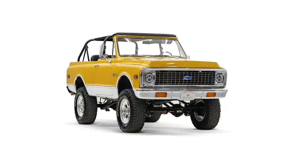 1972-chevrolet-k5-blazer-for-sale-velocity-restorations-5
