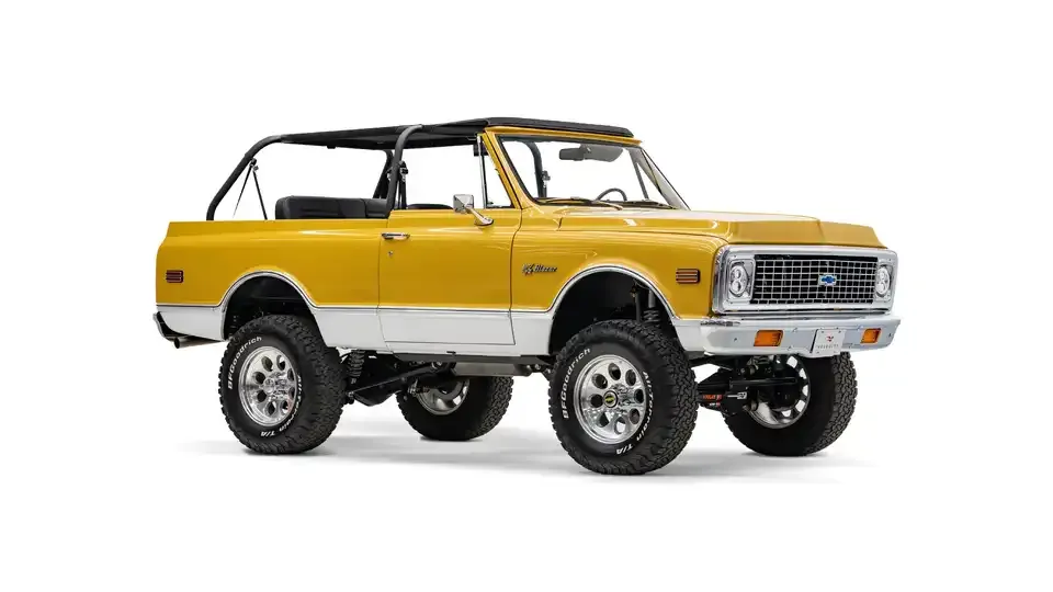 1972-chevrolet-k5-blazer-for-sale-velocity-restorations-6