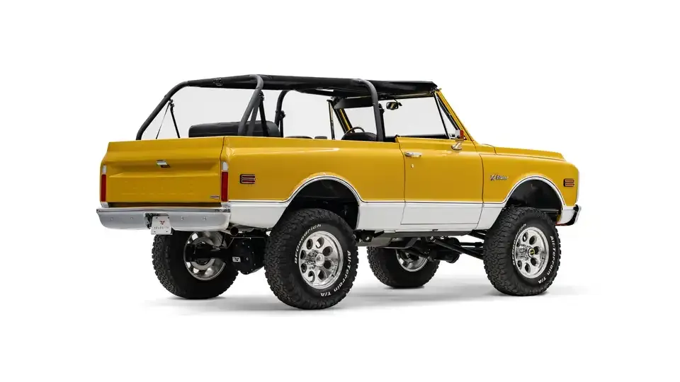 1972-chevrolet-k5-blazer-for-sale-velocity-restorations-8
