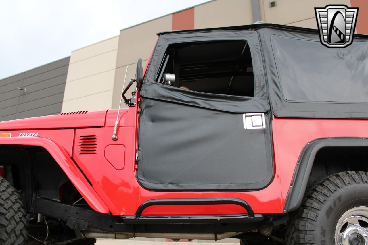 1973-toyota-land-cruiser-fj40 (108)