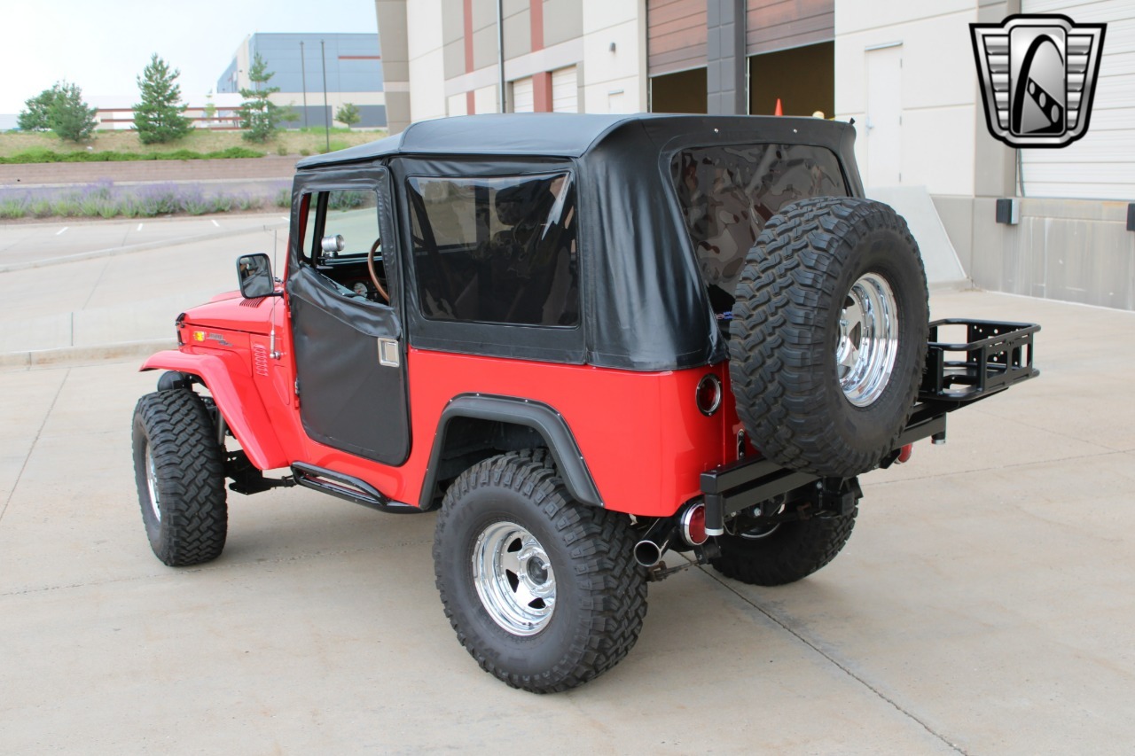 1973-toyota-land-cruiser-fj40 (121)