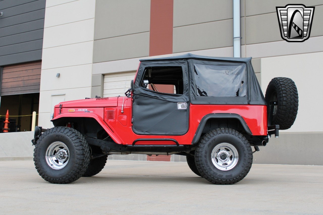 1973-toyota-land-cruiser-fj40 (124)