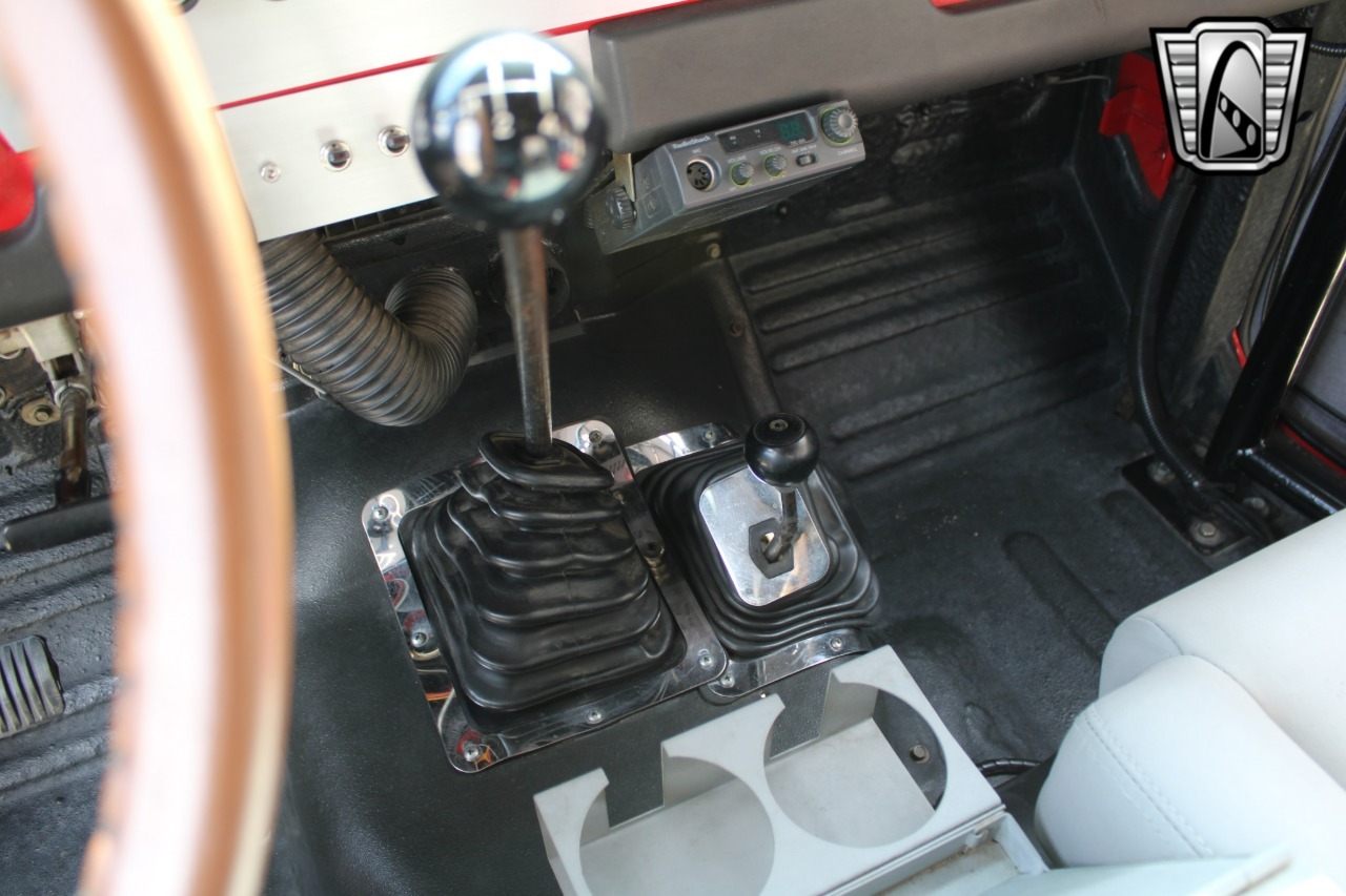 1973-toyota-land-cruiser-fj40 (41)
