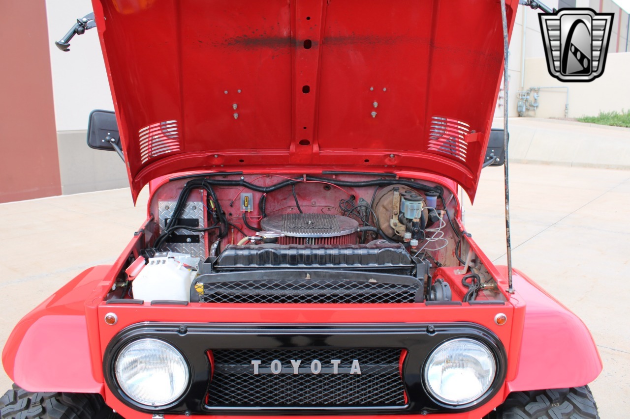 1973-toyota-land-cruiser-fj40 (86)
