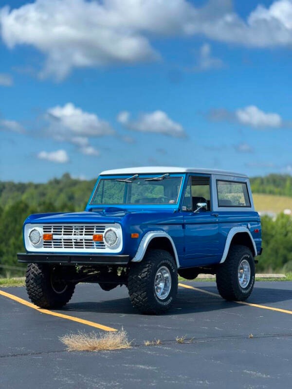 1974-ford-bronco-restored-for-sale (1)