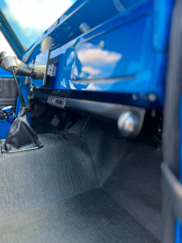 1974-ford-bronco-restored-for-sale (16)