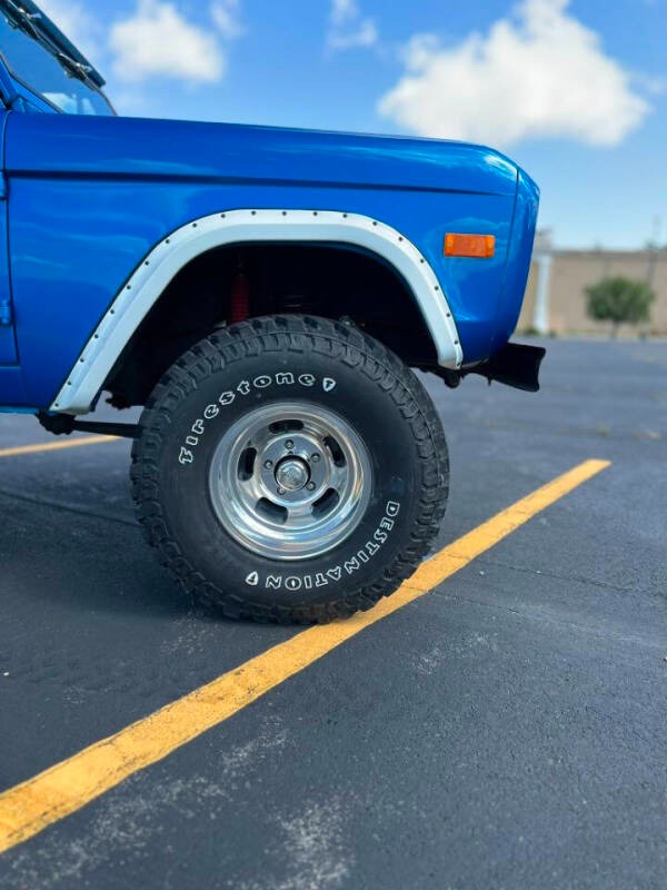 1974-ford-bronco-restored-for-sale (2)