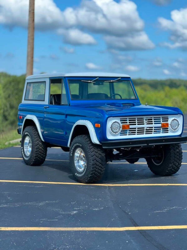 1974-ford-bronco-restored-for-sale (31)