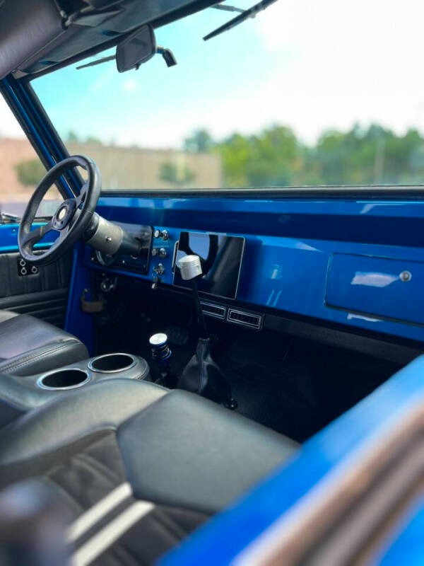 1974-ford-bronco-restored-for-sale (39)