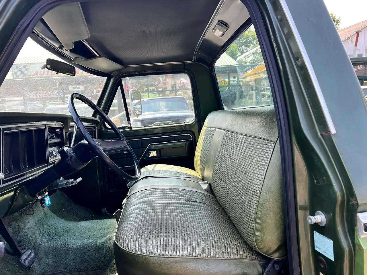 1975-ford-f250-camper-special-for-sale-07