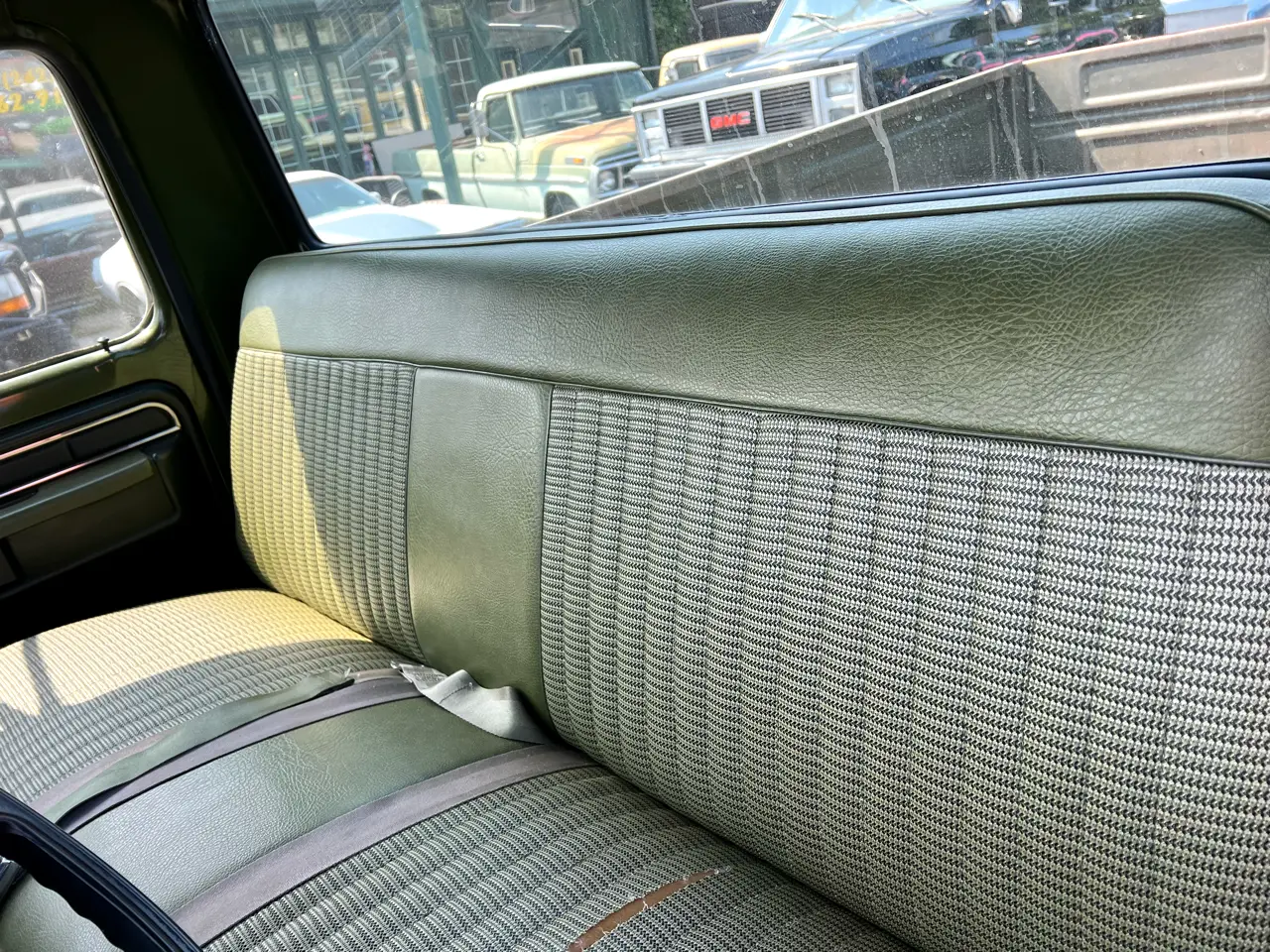 1975-ford-f250-camper-special-for-sale-09