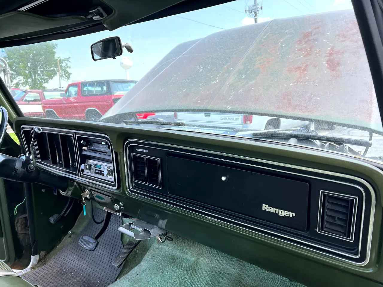 1975-ford-f250-camper-special-for-sale-10