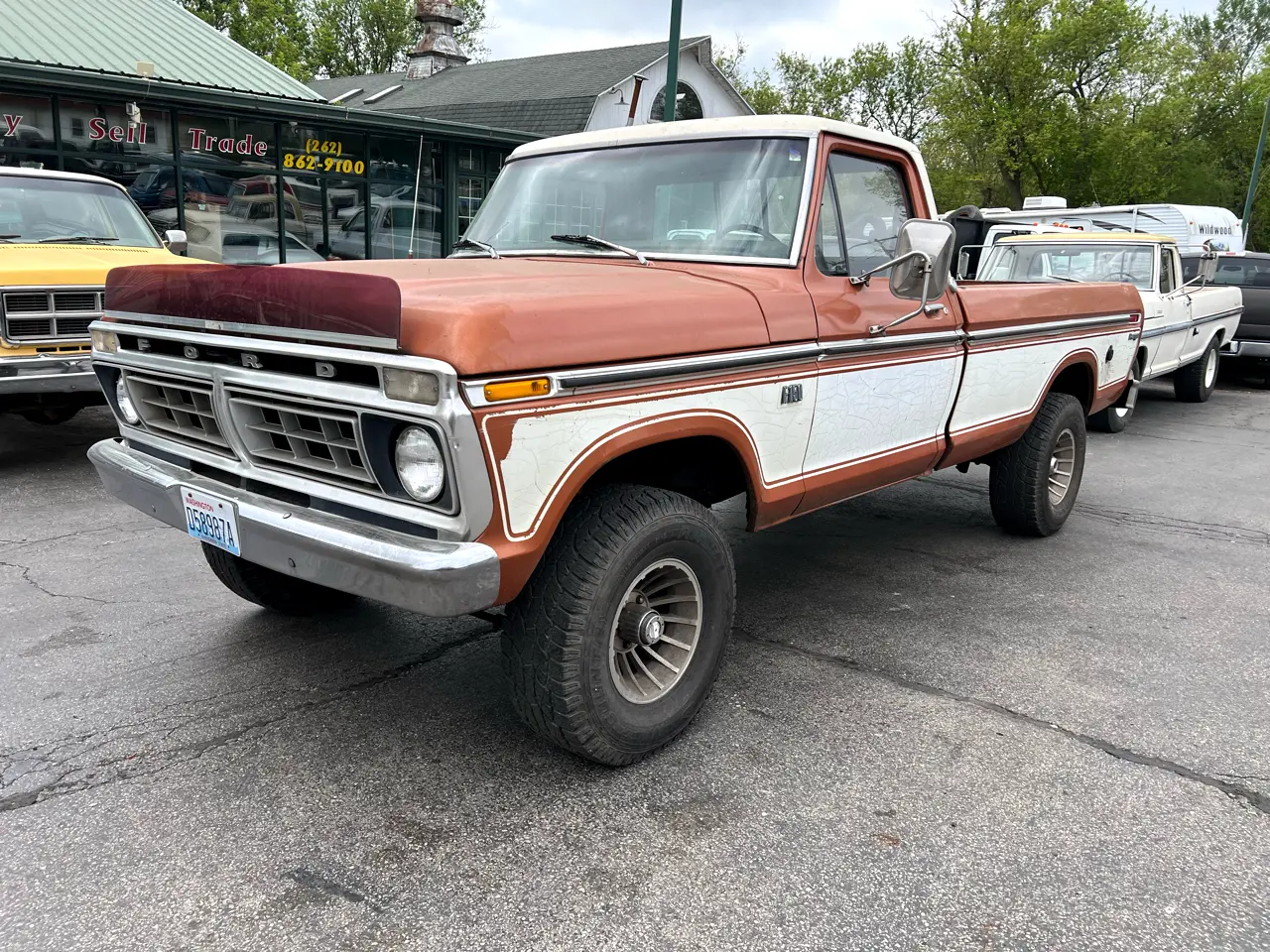1976-Ford-F150-Ranger-XLT-4WD-for-sale-in-Trevor-WI-01