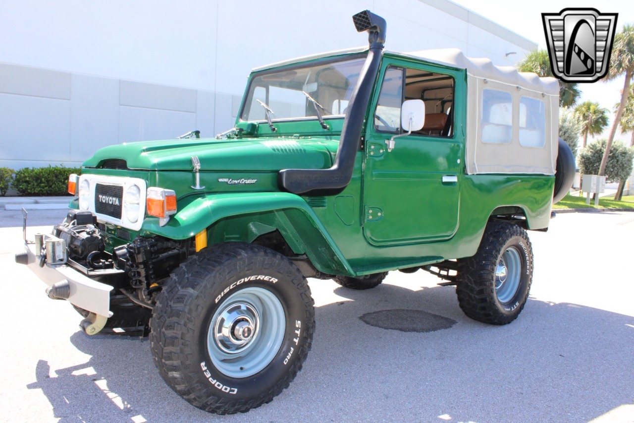 1976-toyota-land-cruiser-fj43 (115)