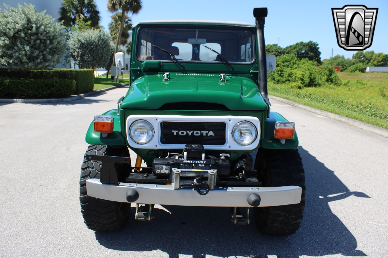 1976-toyota-land-cruiser-fj43 (117)