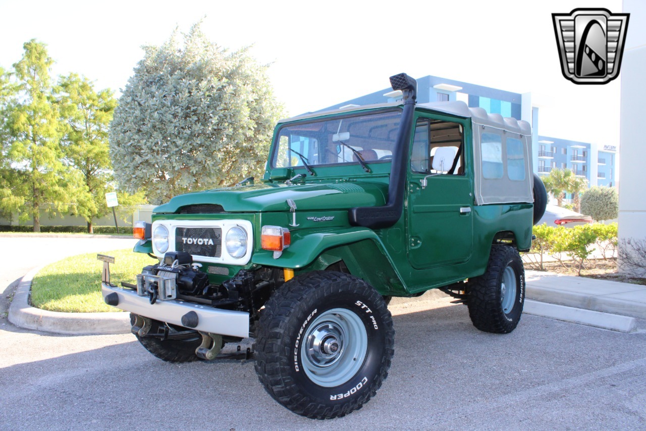 1976-toyota-land-cruiser-fj43 (120)