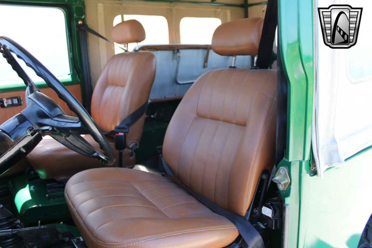1976-toyota-land-cruiser-fj43 (15)