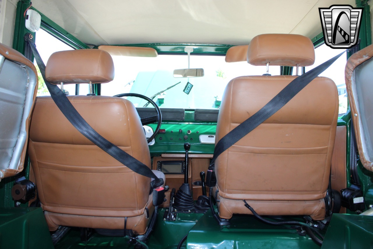 1976-toyota-land-cruiser-fj43 (24)