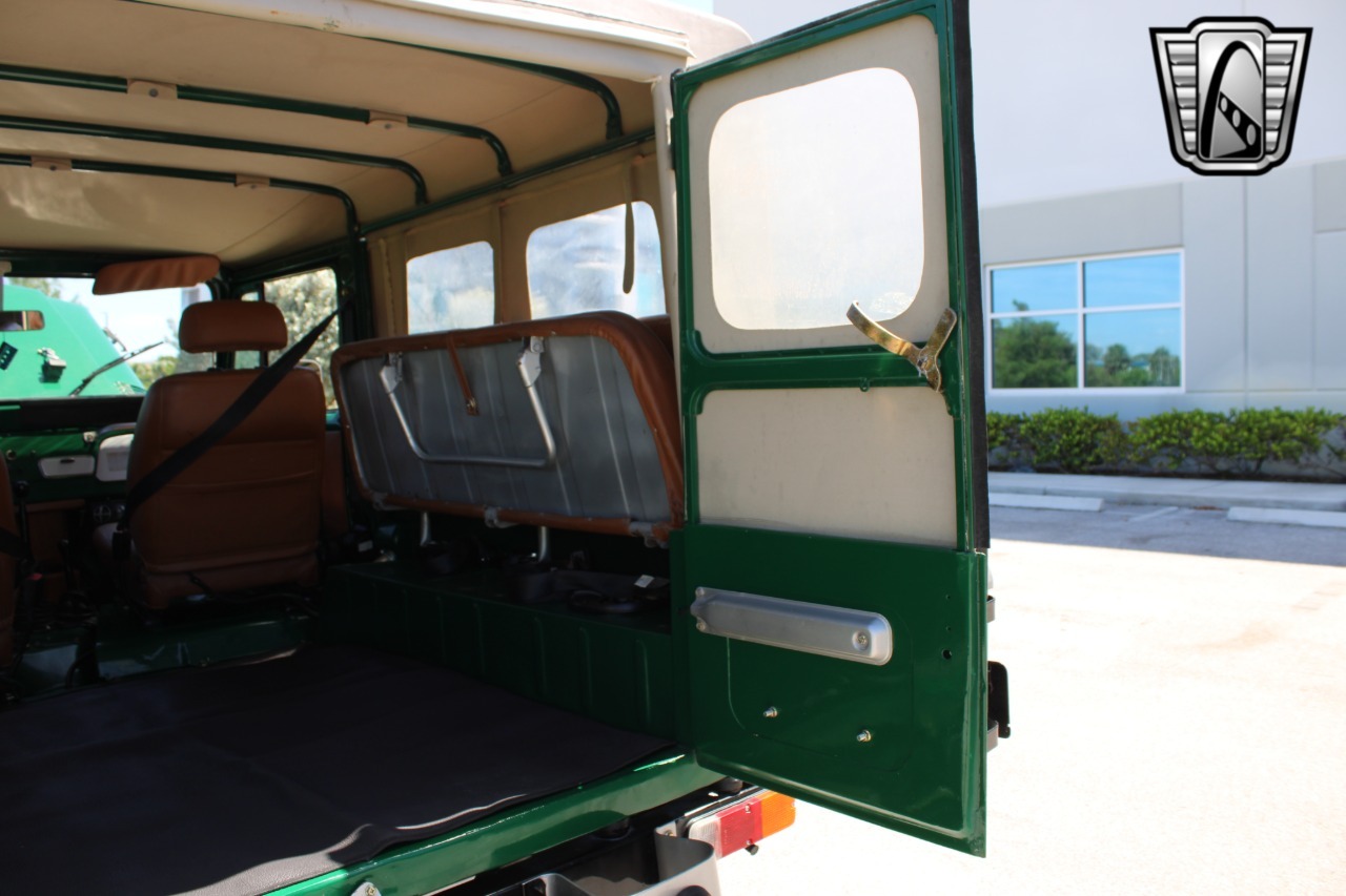 1976-toyota-land-cruiser-fj43 (28)