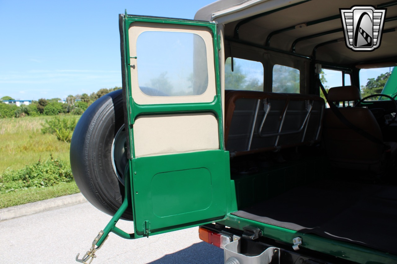 1976-toyota-land-cruiser-fj43 (29)