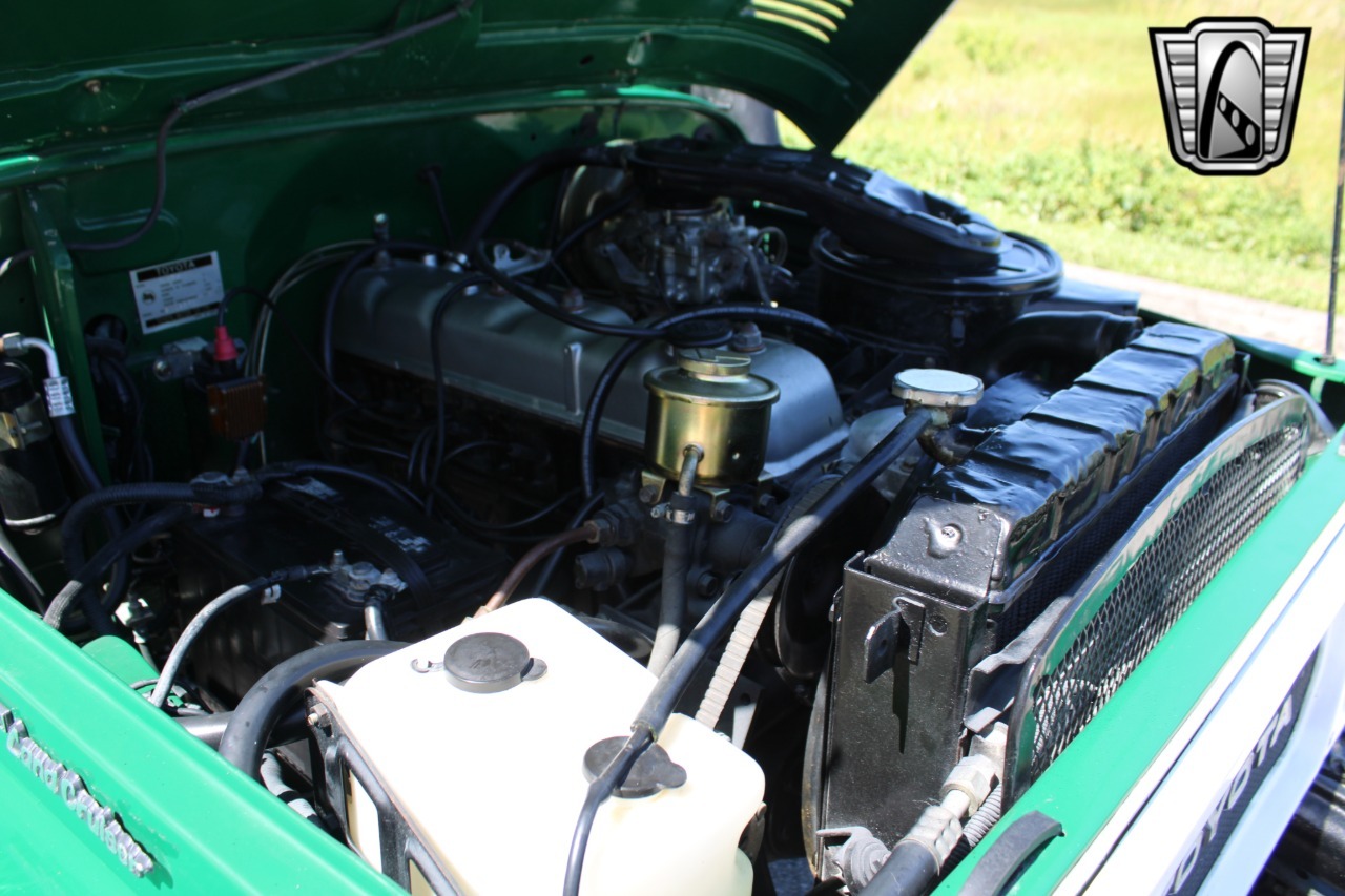 1976-toyota-land-cruiser-fj43 (46)