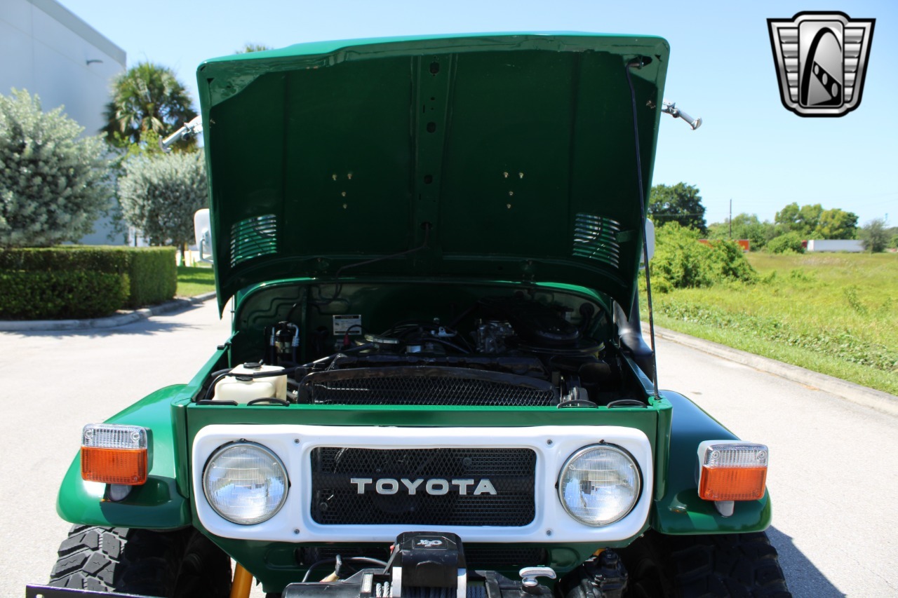 1976-toyota-land-cruiser-fj43 (50)