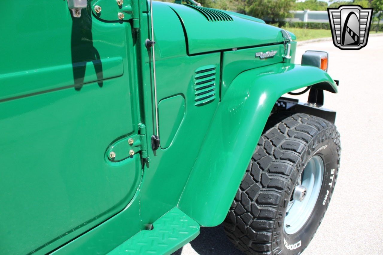1976-toyota-land-cruiser-fj43 (58)