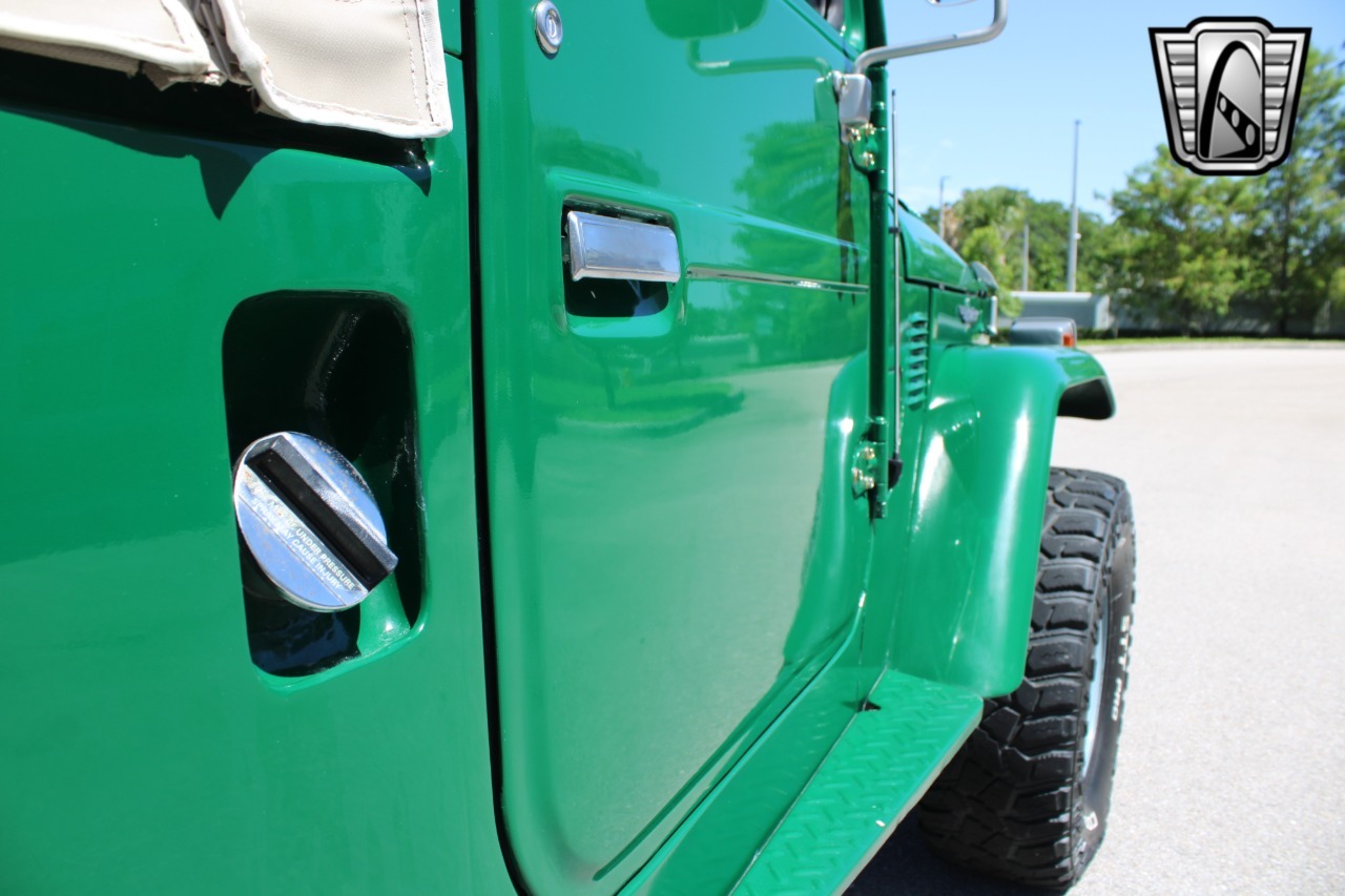 1976-toyota-land-cruiser-fj43 (64)