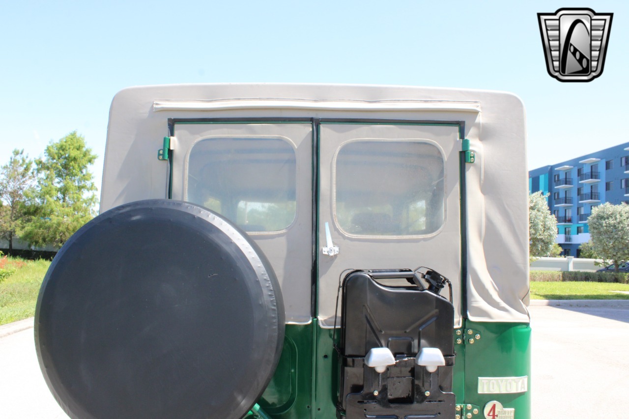 1976-toyota-land-cruiser-fj43 (72)