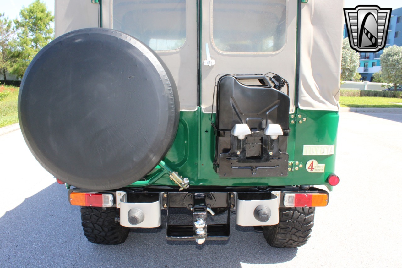 1976-toyota-land-cruiser-fj43 (73)