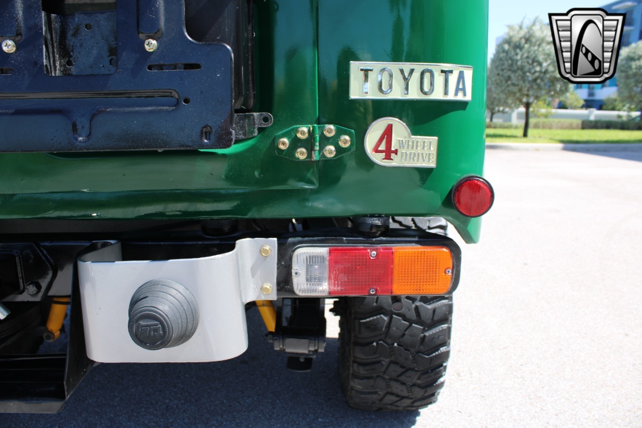 1976-toyota-land-cruiser-fj43 (74)