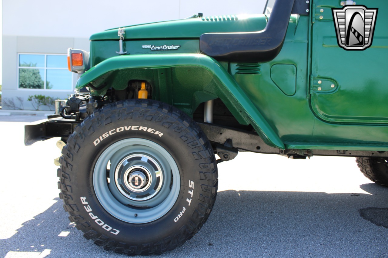 1976-toyota-land-cruiser-fj43 (90)