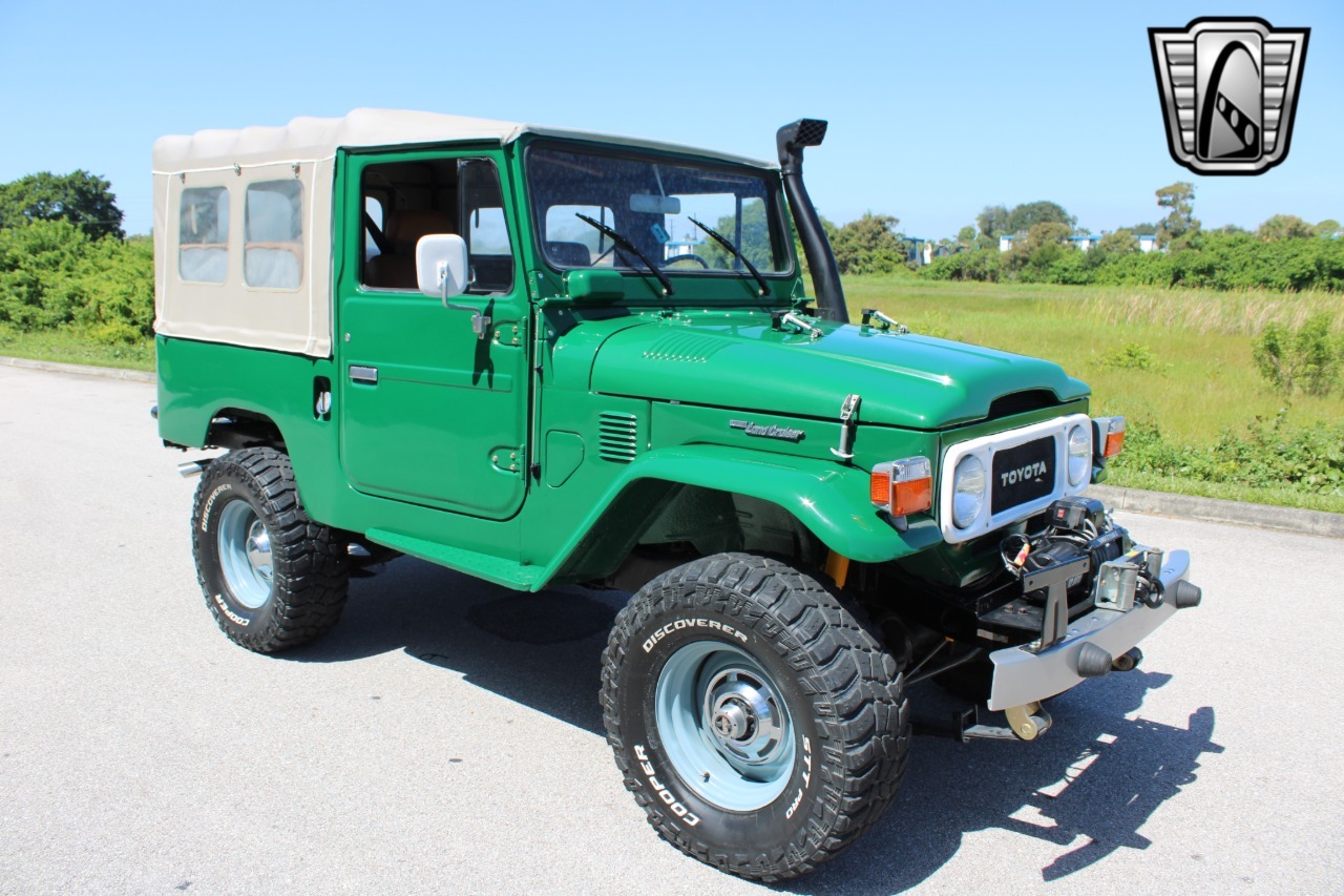 1976-toyota-land-cruiser-fj43 (95)
