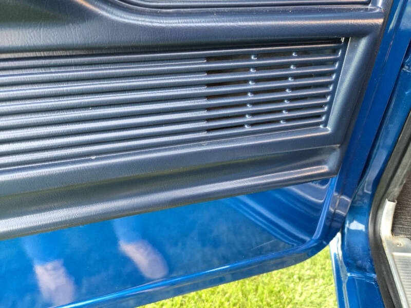 1977-ford-f150-custom (106)