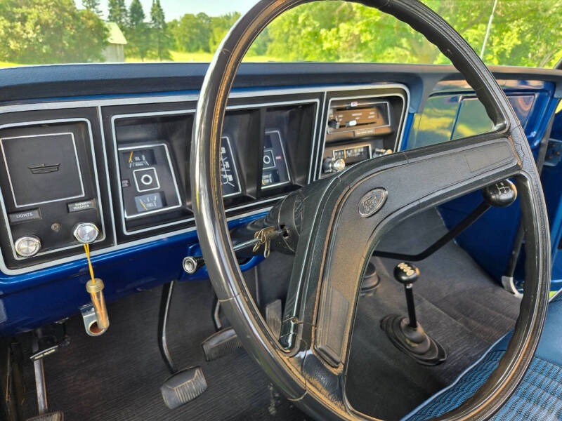 1977-ford-f150-custom (107)