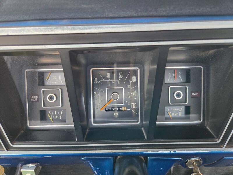 1977-ford-f150-custom (109)