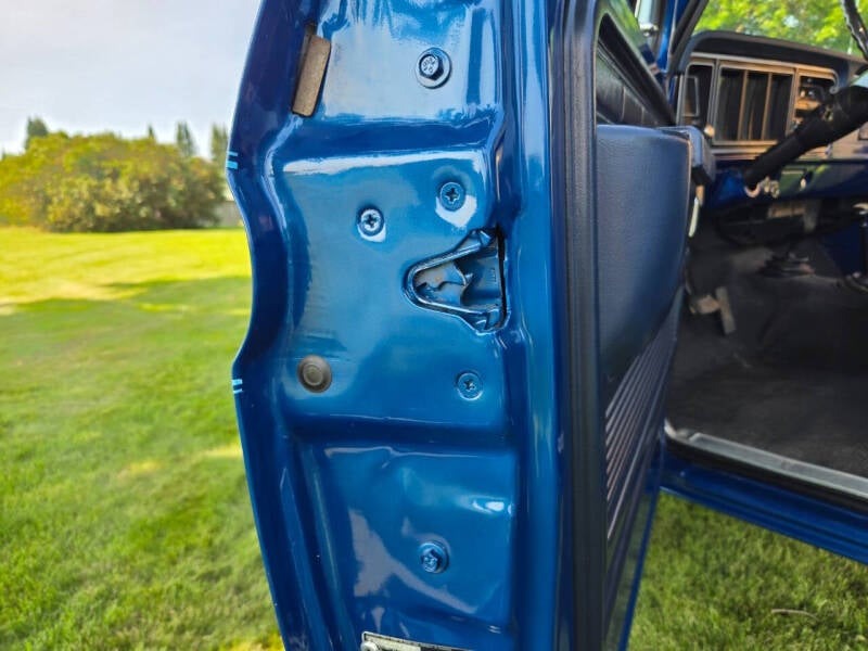 1977-ford-f150-custom (111)