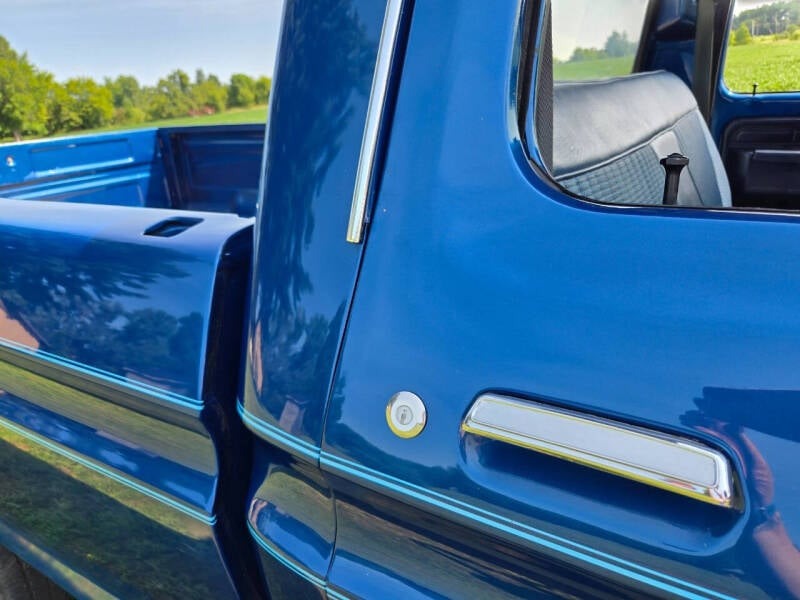 1977-ford-f150-custom (125)