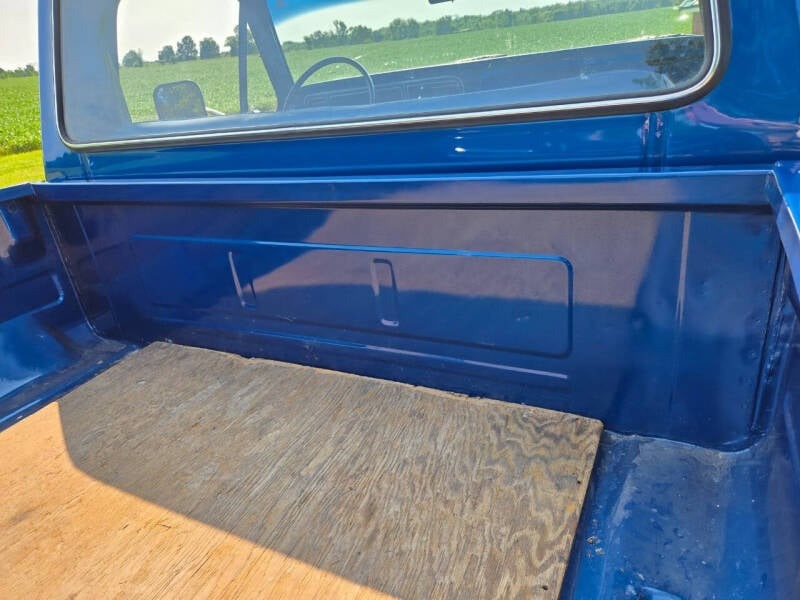 1977-ford-f150-custom (137)