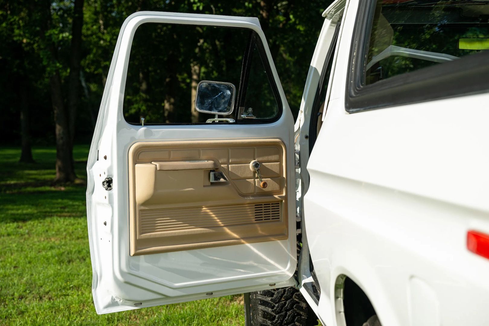 1978-ford-bronco-ranger-xlt-for-sale (2)