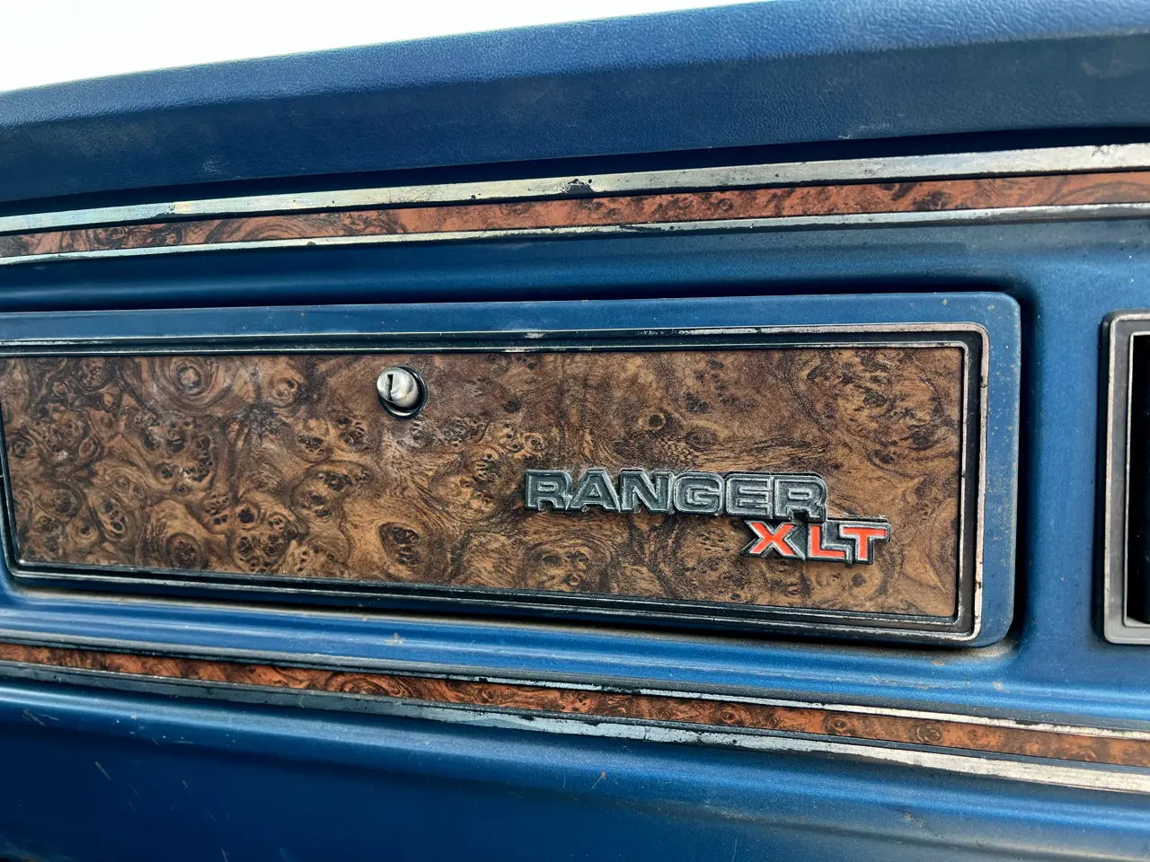 1978-ford-bronco-ranger-xlt-for-sale-wisconsin-08