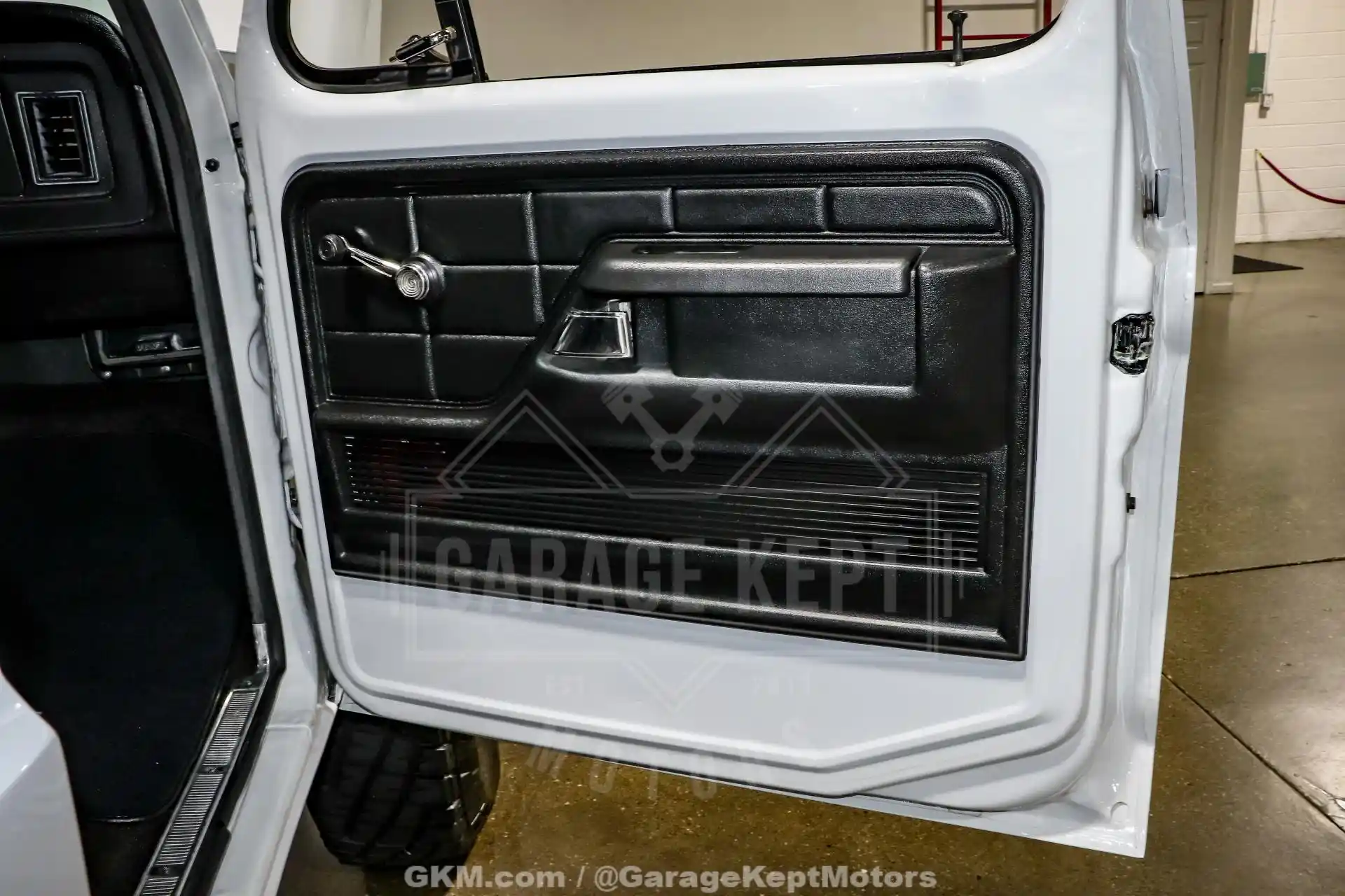 1978-ford-f150-restored-for-sale (115)