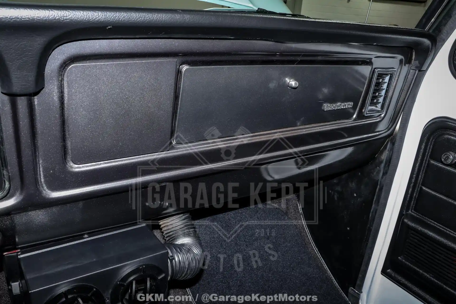 1978-ford-f150-restored-for-sale (66)