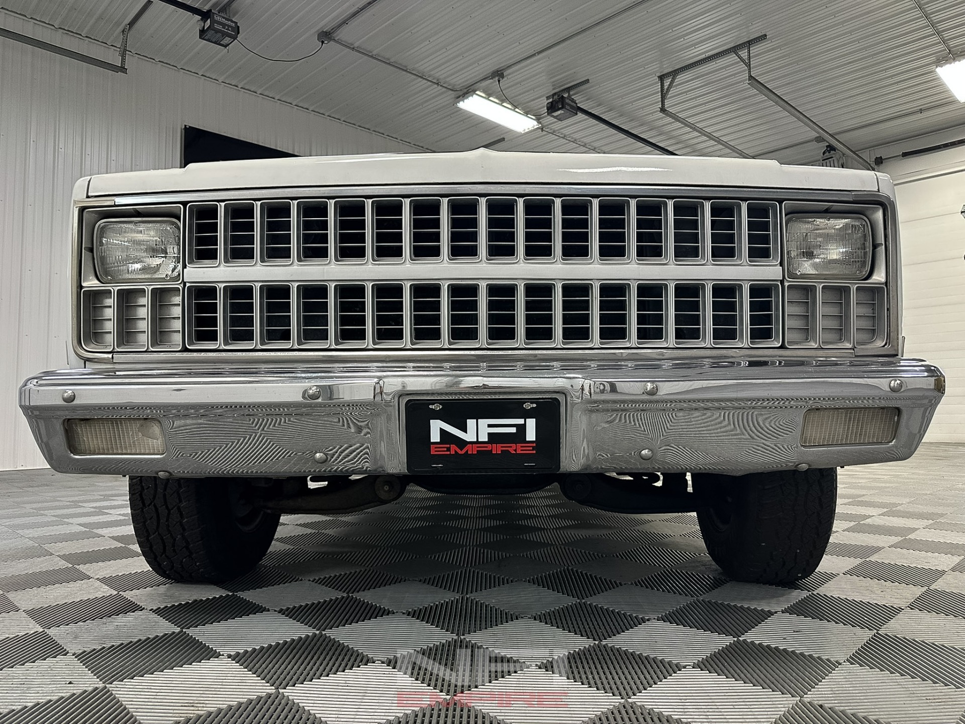 1981-chevy-c10-scottsdale (32)