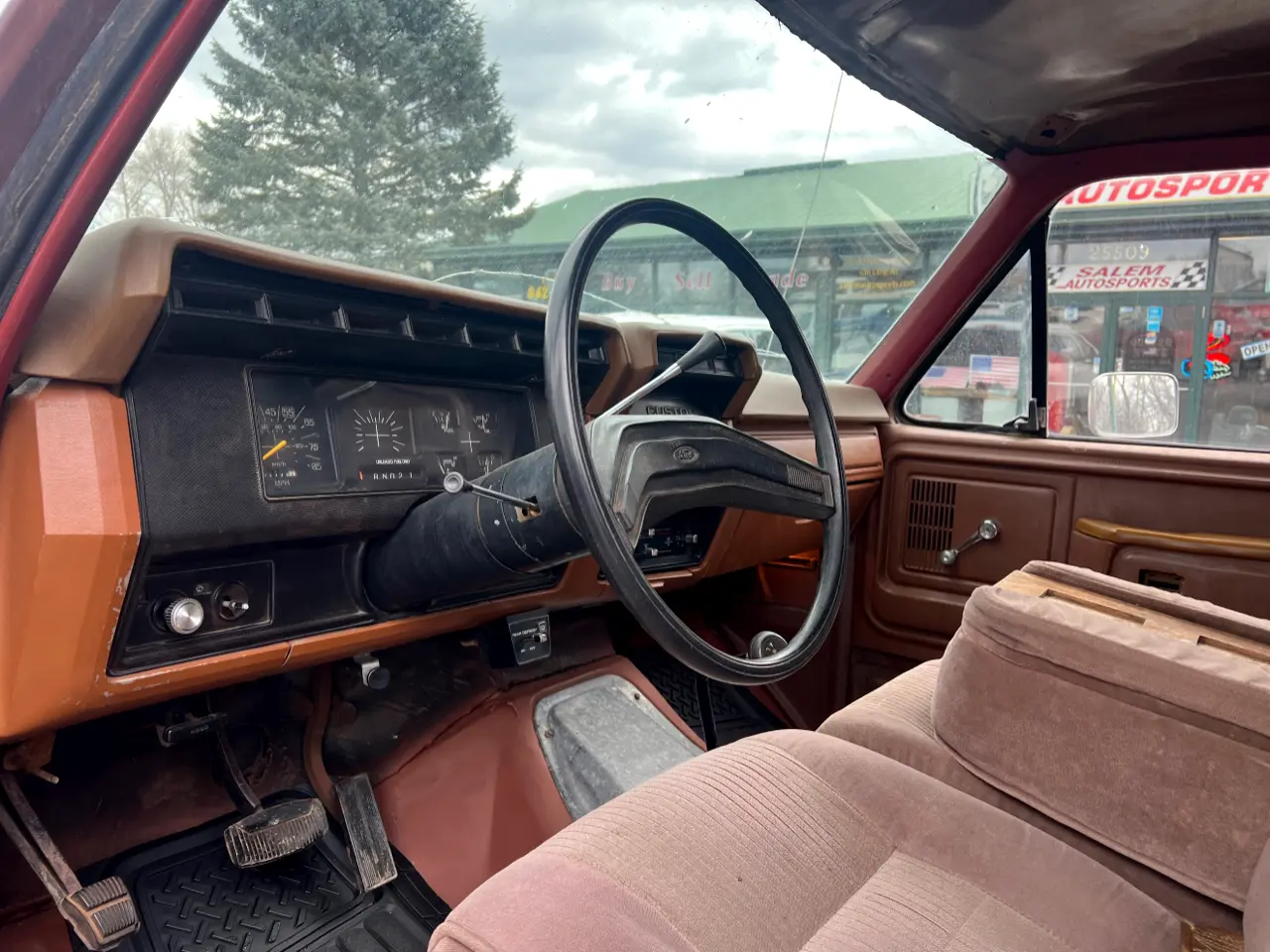 1981-ford-bronco-for-sale-trevor-wi-08