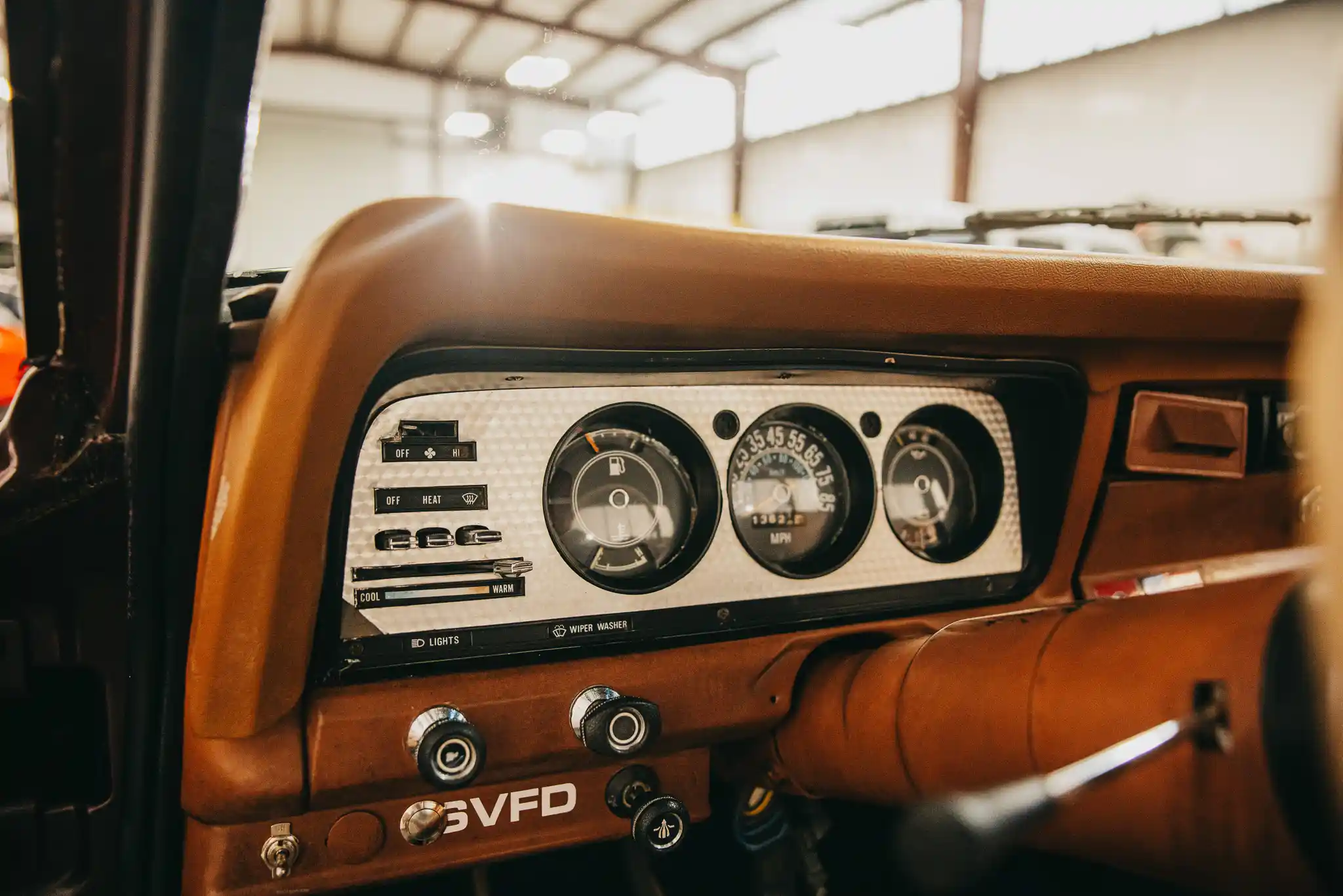 1981-jeep-j10-restored-for-sale-09