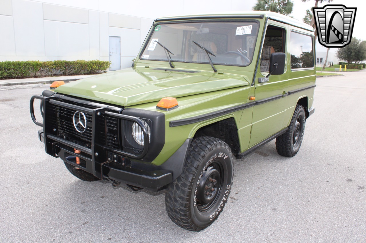 1982-mercedes-benz-300-gd-for-sale-florida (125)