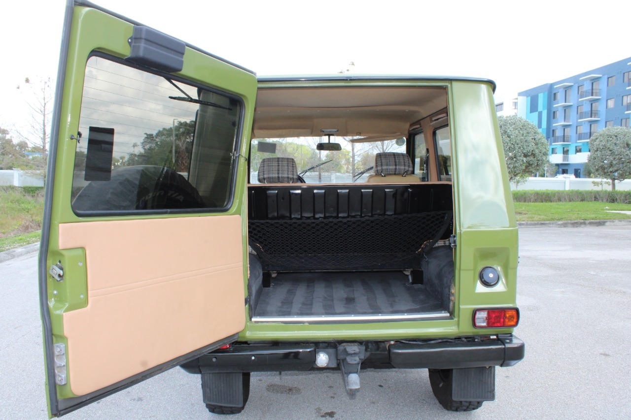 1982-mercedes-benz-300-gd-for-sale-florida (30)