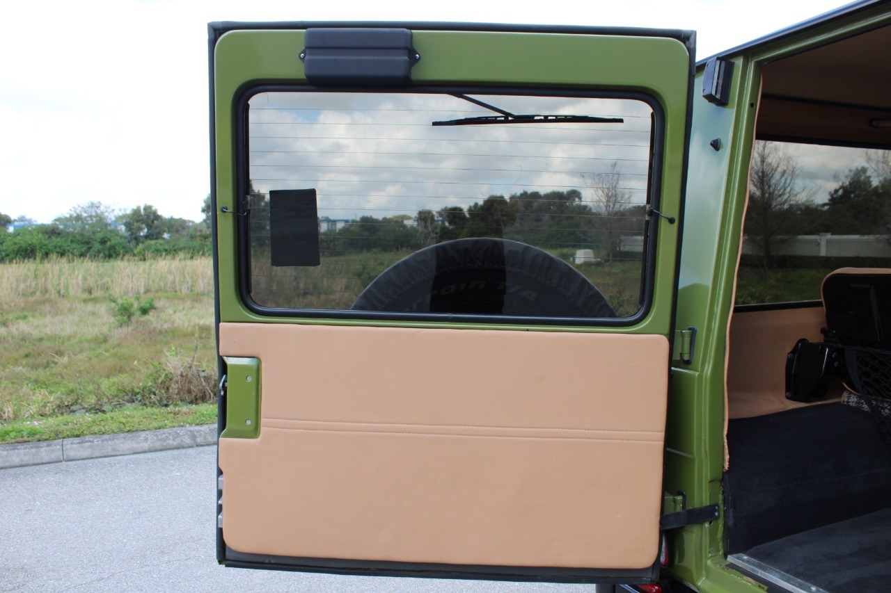 1982-mercedes-benz-300-gd-for-sale-florida (33)