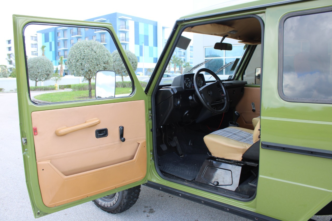 1982-mercedes-benz-300-gd-for-sale-florida (35)